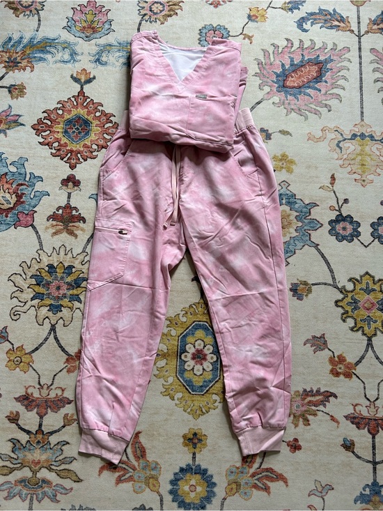 Figs Other - Figs- discontinued Pink marbled scrub set s/sp